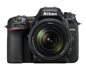 Nikon D7500 + 18-140/3,5-5,6 VR