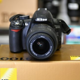 Nikon D3100 med 18-55VR